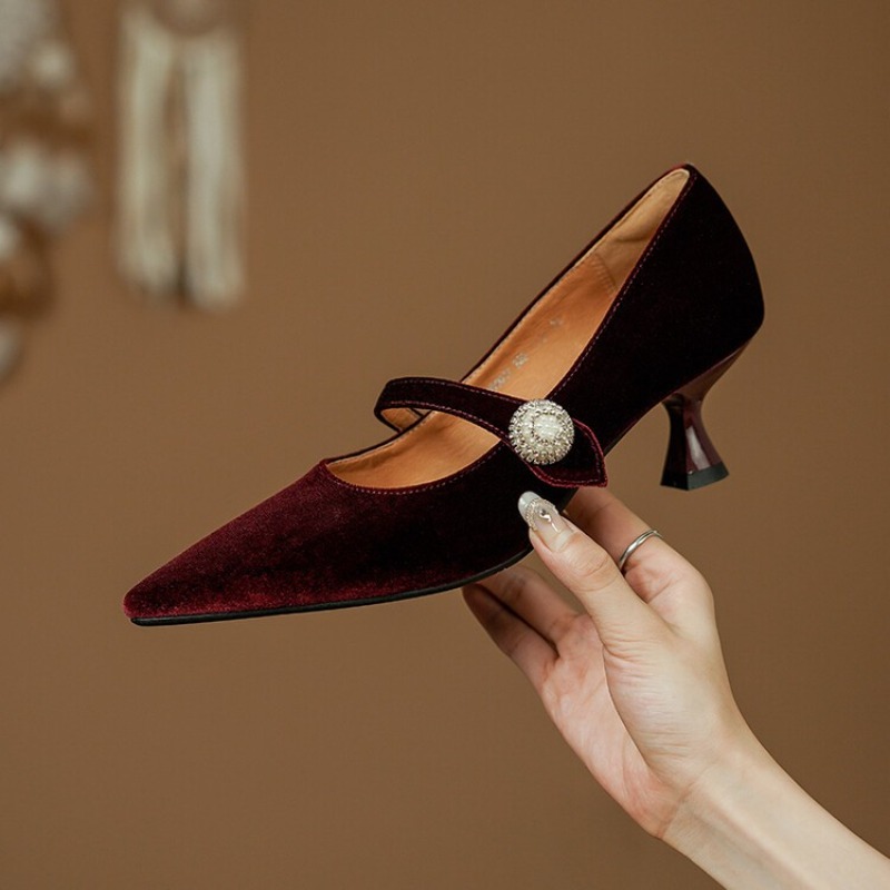 Vinho tinto apontou toe mary j - Heels avaliação e preço